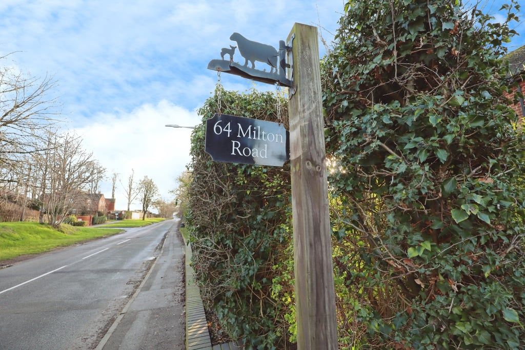 Property photo 3 of 18