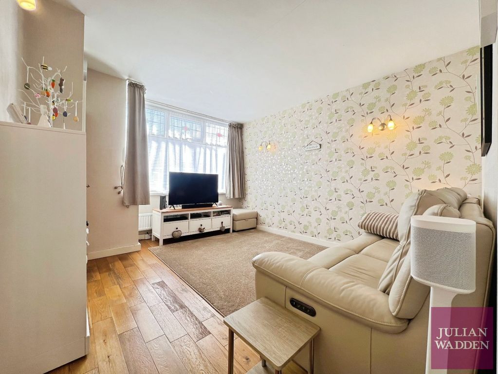 Property photo 2 of 16 Picture 2