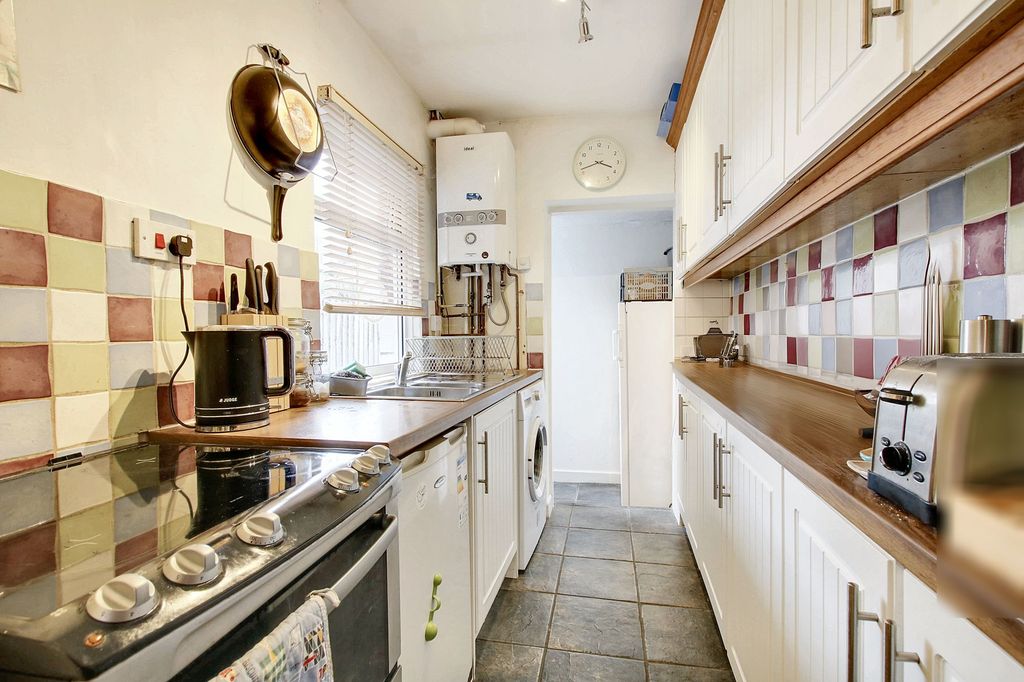 Property photo 3 of 16