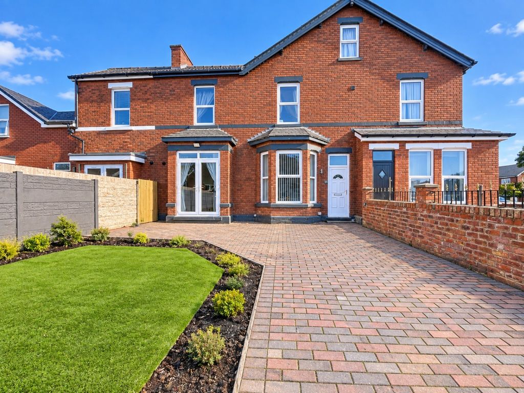 Property photo 1 of 13 4563843