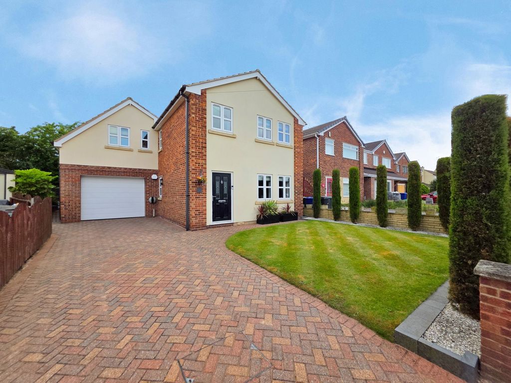 Property photo 1 of 31