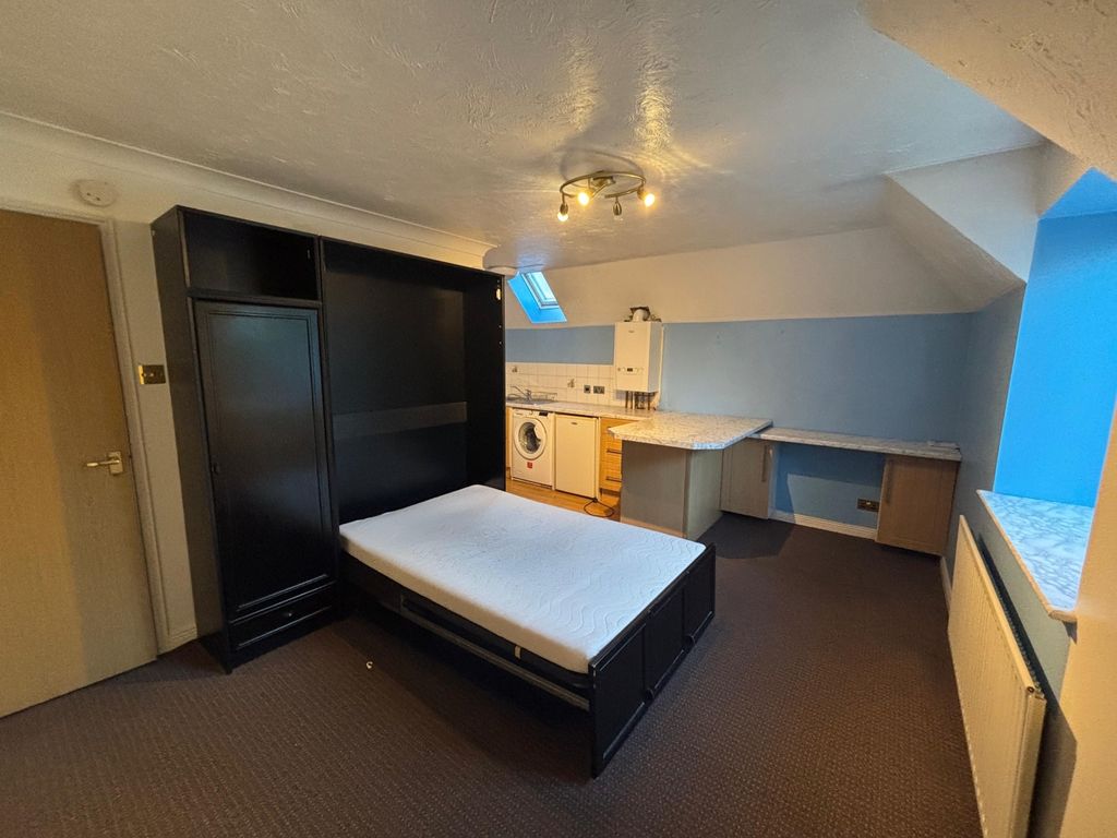 Property photo 2 of 5 4F38E1Fa-Aabf-4000-9Eb3-68Eba1B2Bf3d