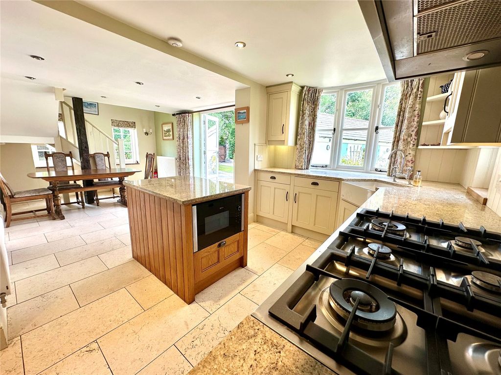 Property photo 3 of 19 Picture No. 11