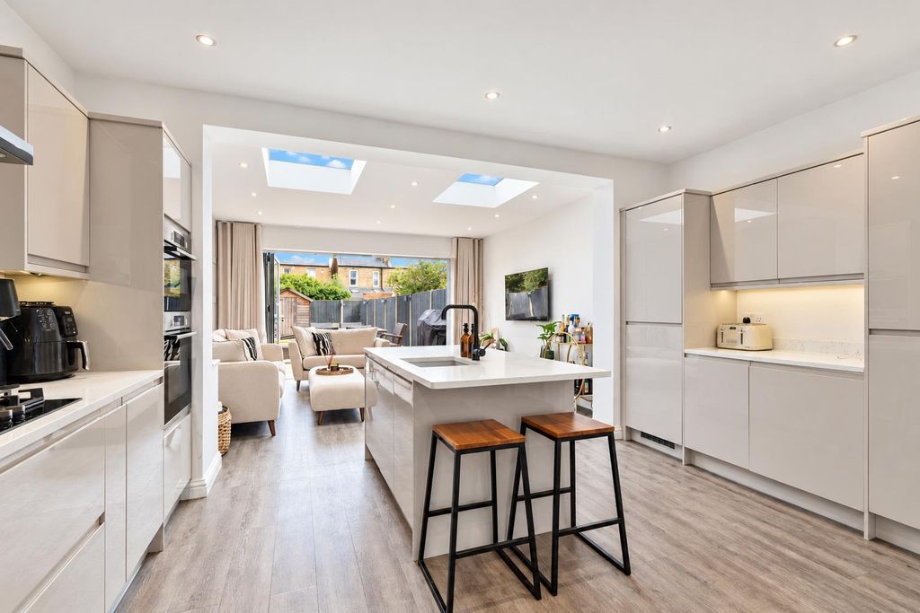 Property photo 1 of 12 Kitchen & Living