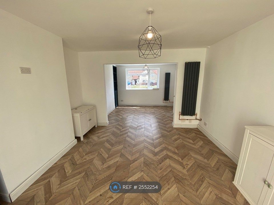 Property photo 3 of 11 Reception Rooms