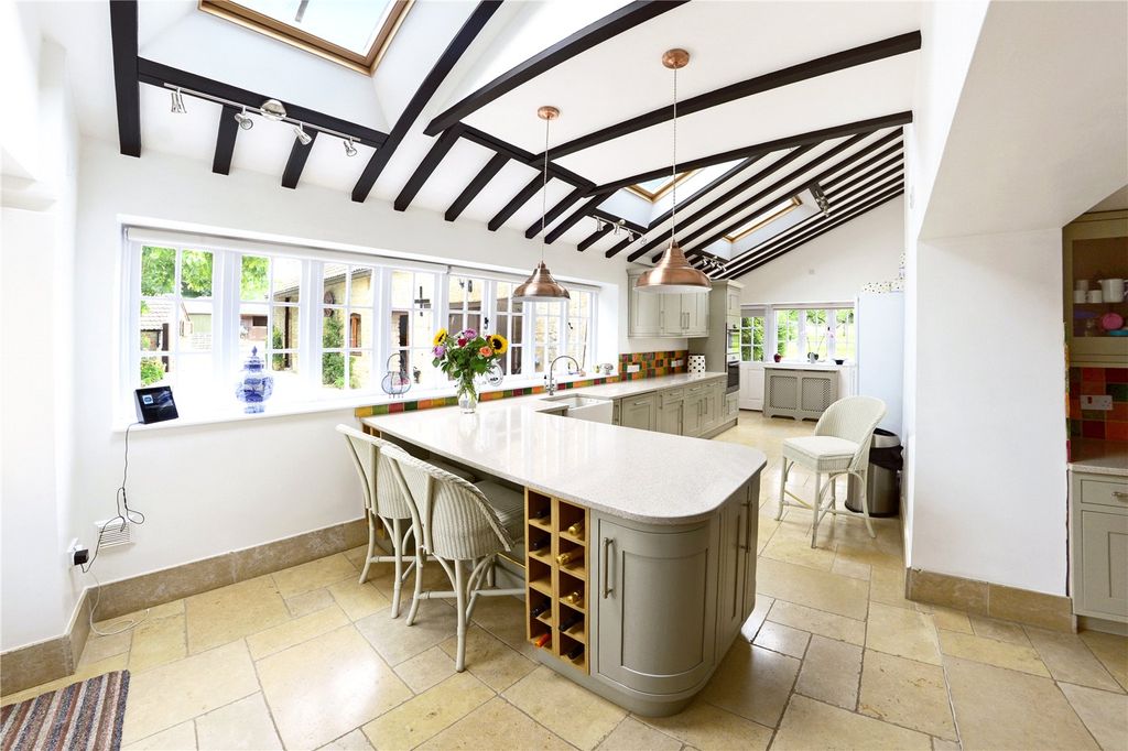 Property photo 2 of 30 Kitchen