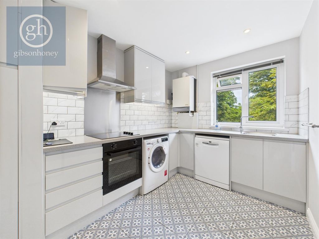 Property photo 1 of 10 Cam05080G0-Pr0137-Still013.Jpg