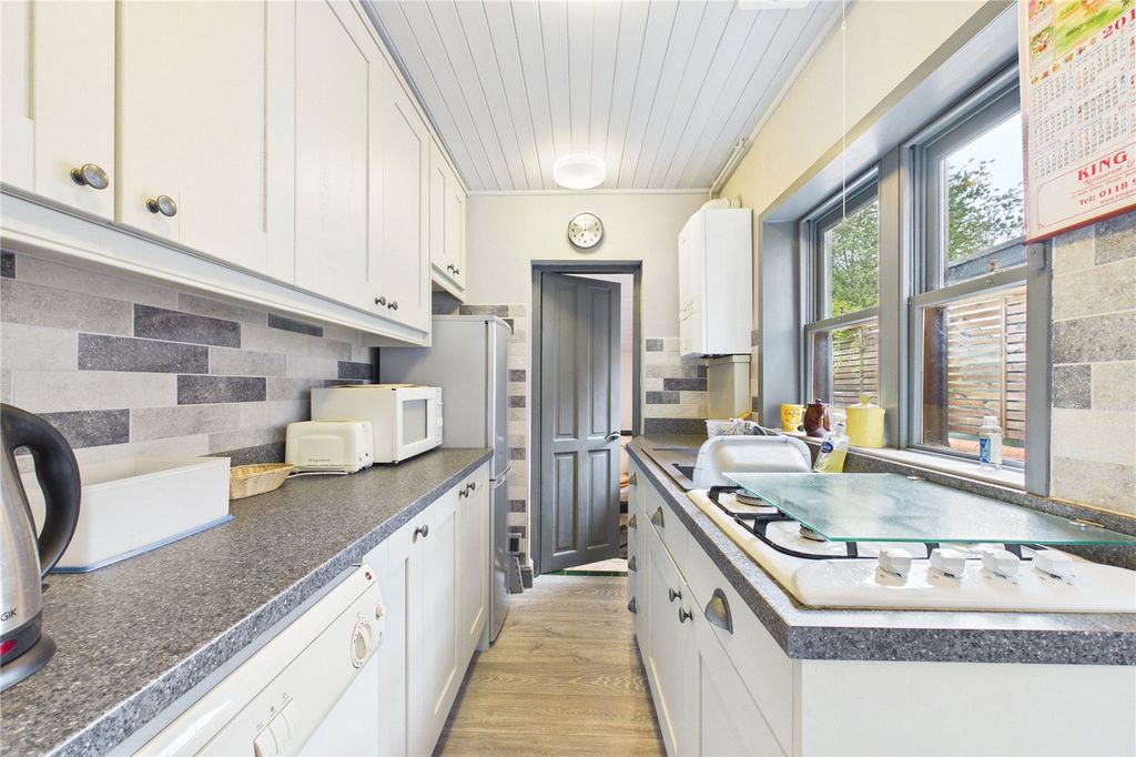 Property photo 3 of 14 Kitchen