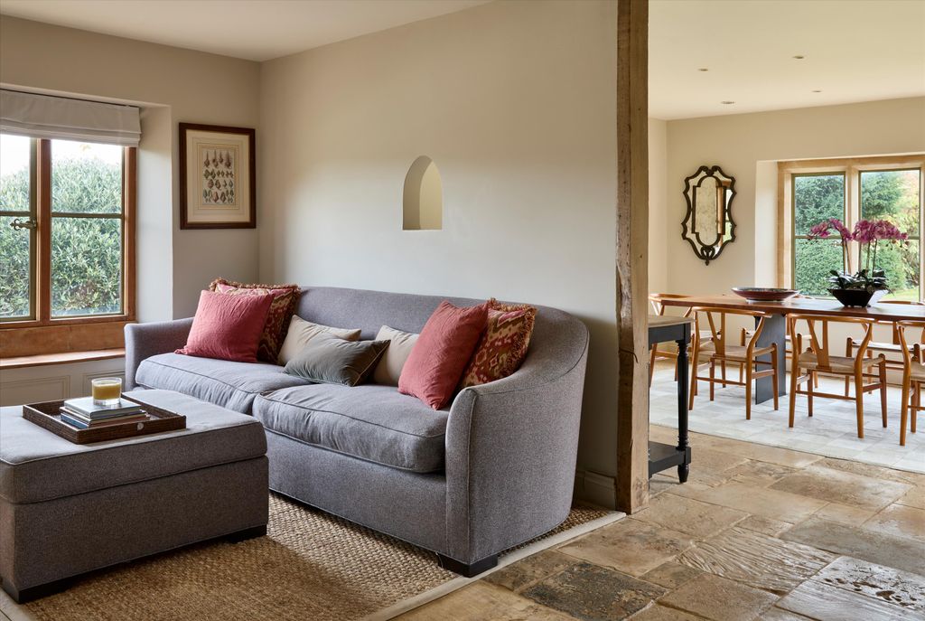 Property photo 3 of 27 Image