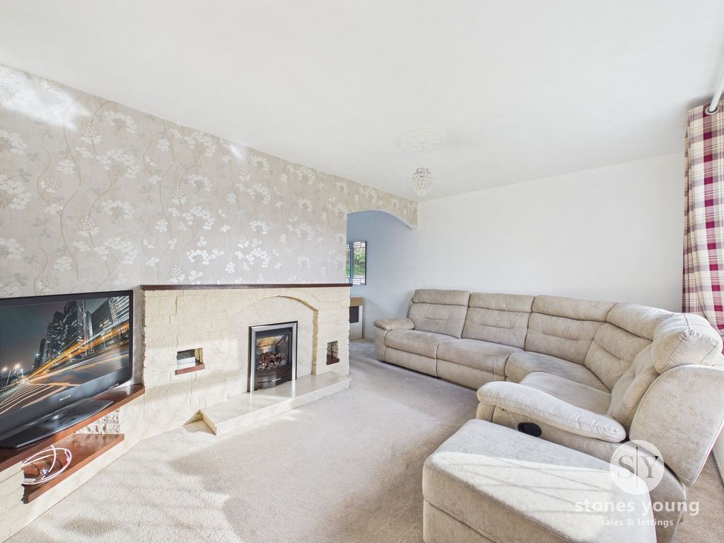 Property photo 2 of 23