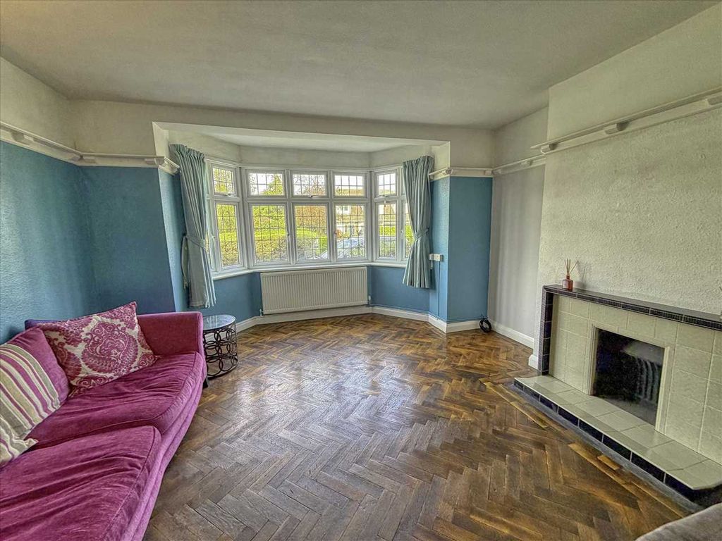 Additional image 5 of 3 bed flat for saleEton Court, 11 Eton Road, Frinton On Sea CO13