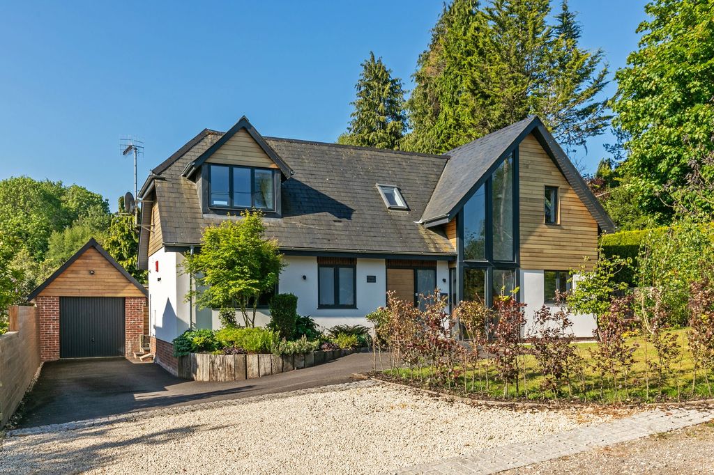 Property photo 1 of 19