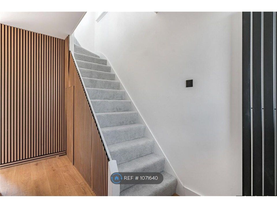 Property photo 2 of 17 Stairs