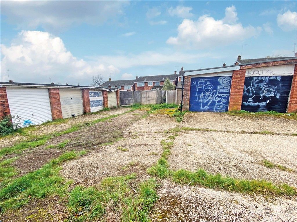 Property photo 3 of 6