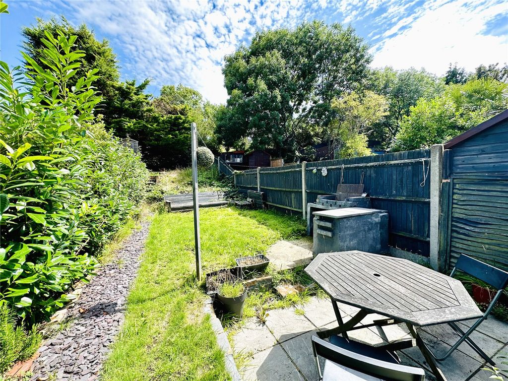 Property photo 2 of 11 Picture No. 04