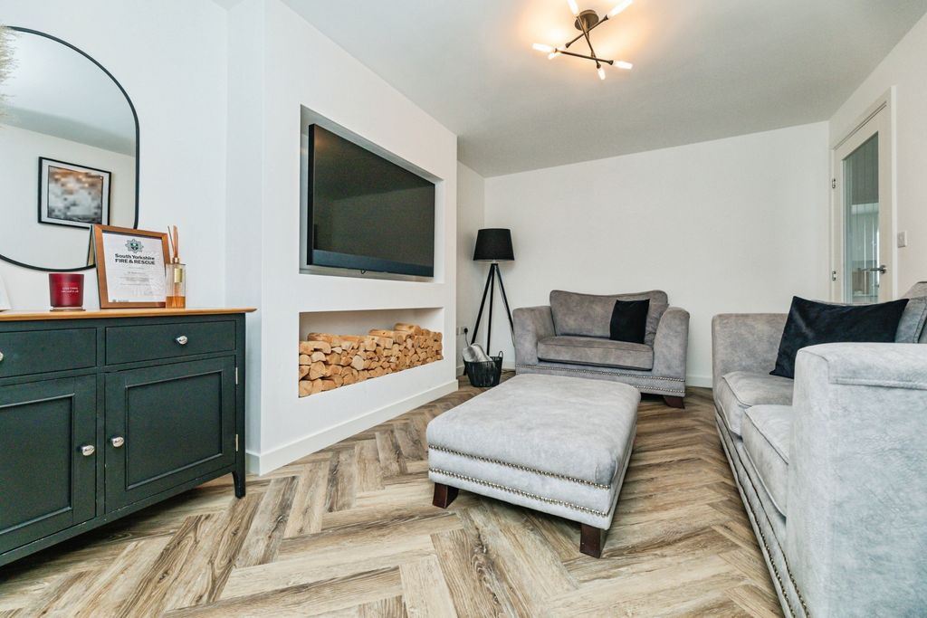 Property photo 3 of 24 2A8A4396