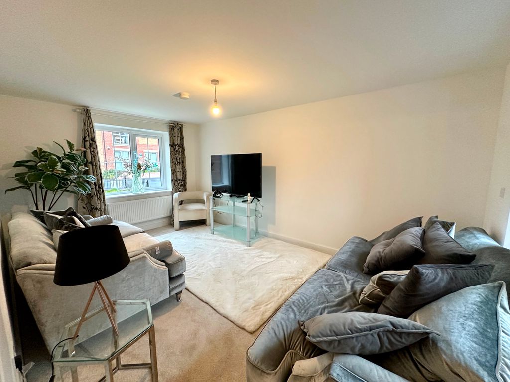 Property photo 3 of 19