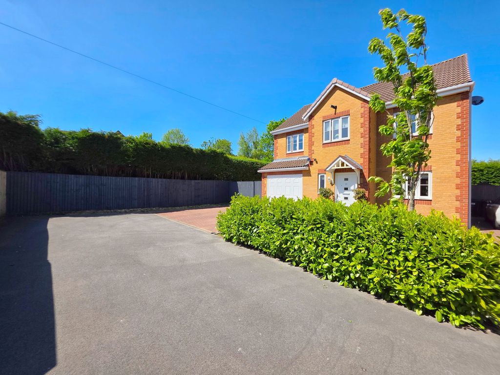 Property photo 1 of 34
