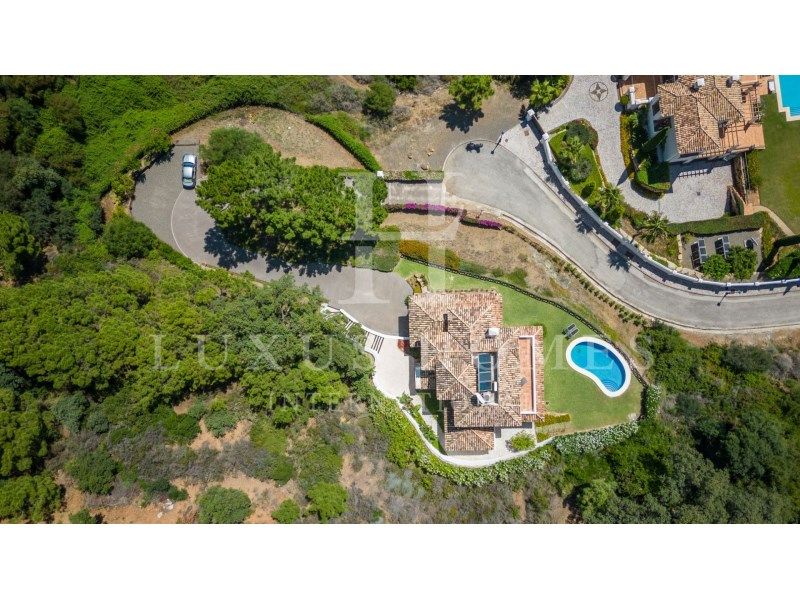 Property photo 2 of 67