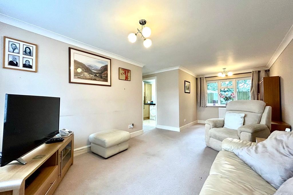 Property photo 2 of 7 Picture No. 06