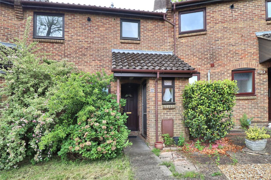 Property photo 2 of 8 Picture No. 12