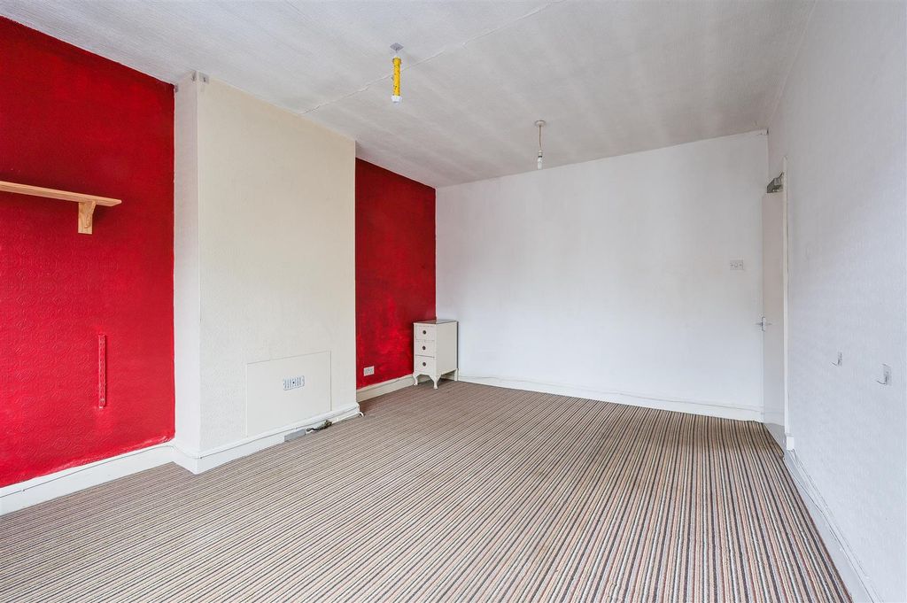 Property photo 3 of 20 High Street, 57A- (8).Jpg