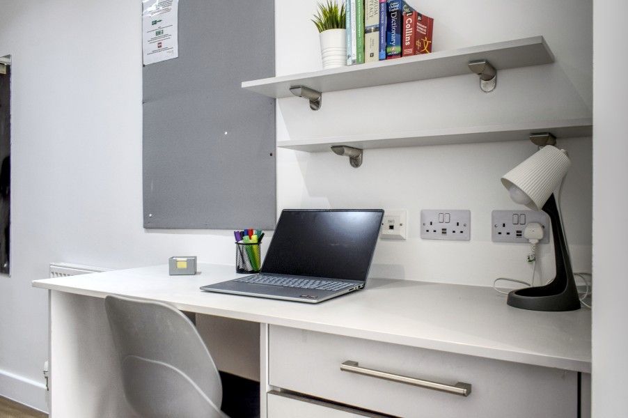 Property photo 3 of 12