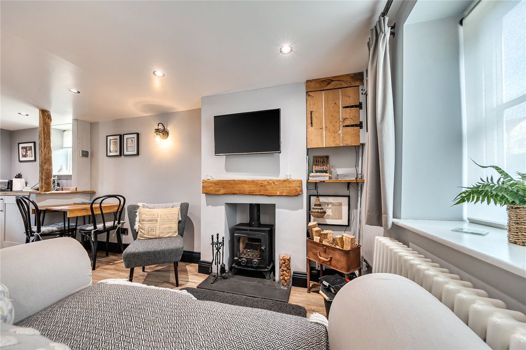 Property photo 2 of 22 Picture No. 09