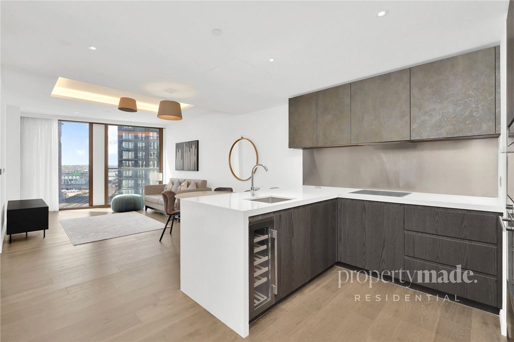 Property photo 2 of 32 Picture No. 34