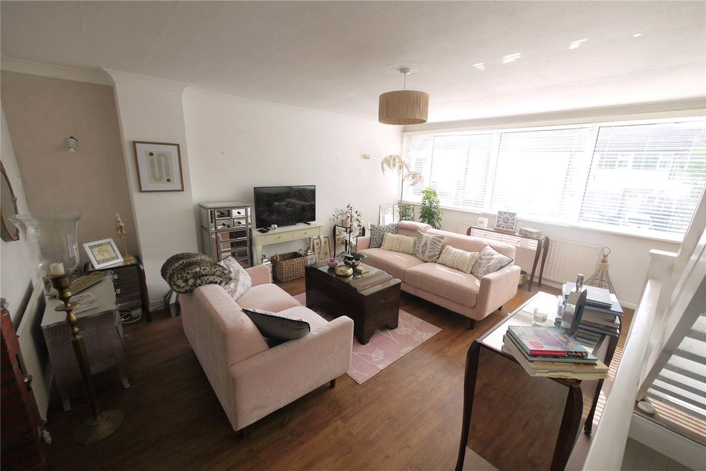 Property photo 2 of 19 Lounge/Dining Room