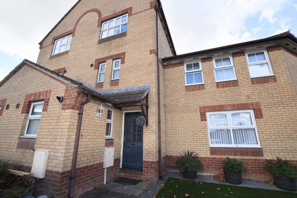 Property photo 1 of 15 78A Oldbrook Blvd New Front