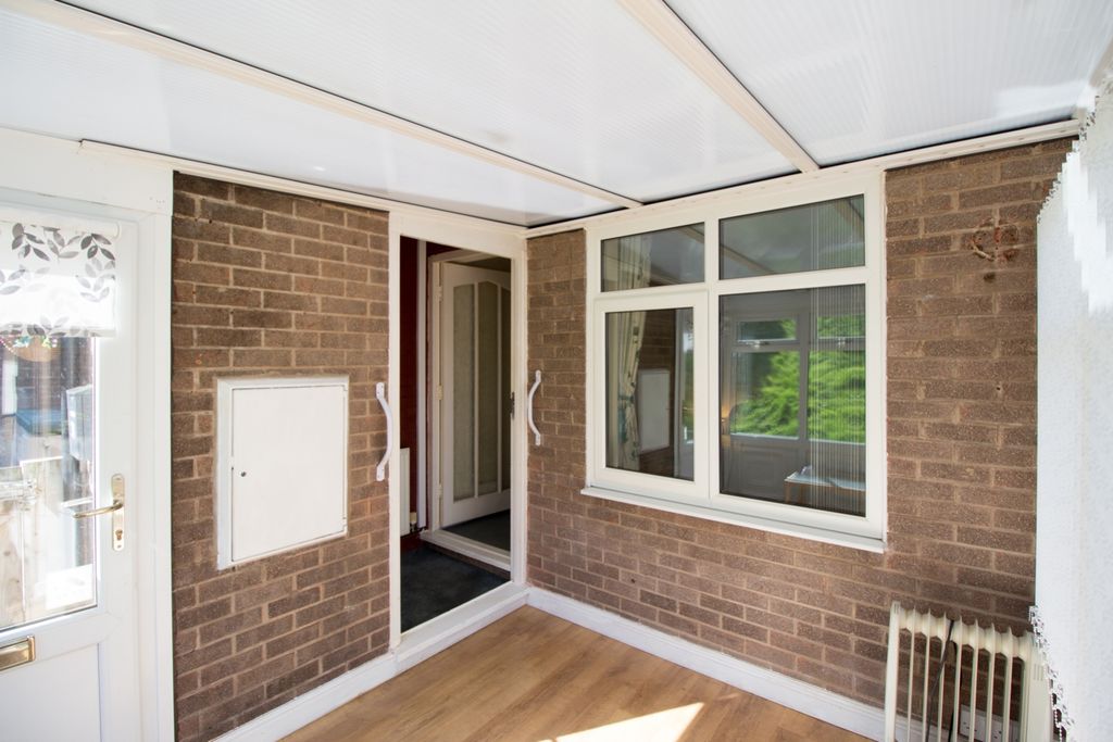 Property photo 3 of 16 Adam Hendry Ewemove Estate And Lettings Agent In B