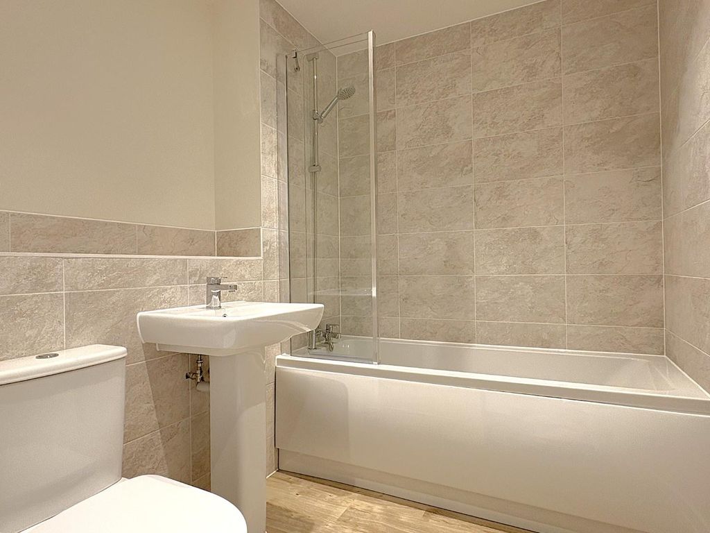 Property photo 3 of 3