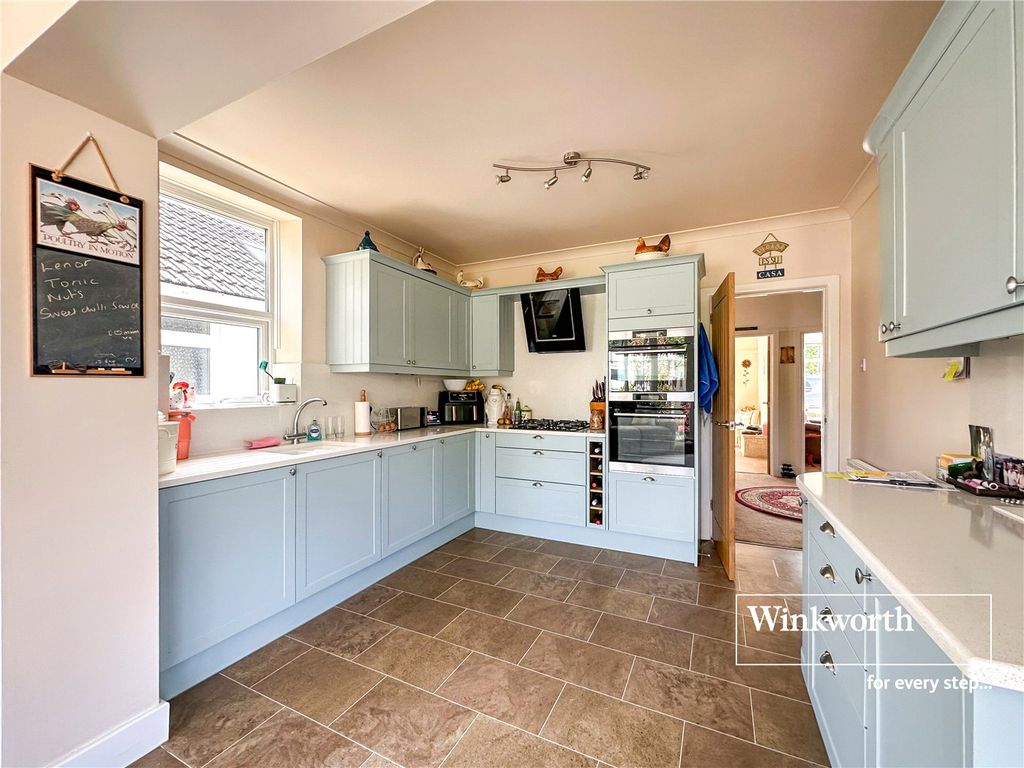 Property photo 3 of 21 Picture No. 08