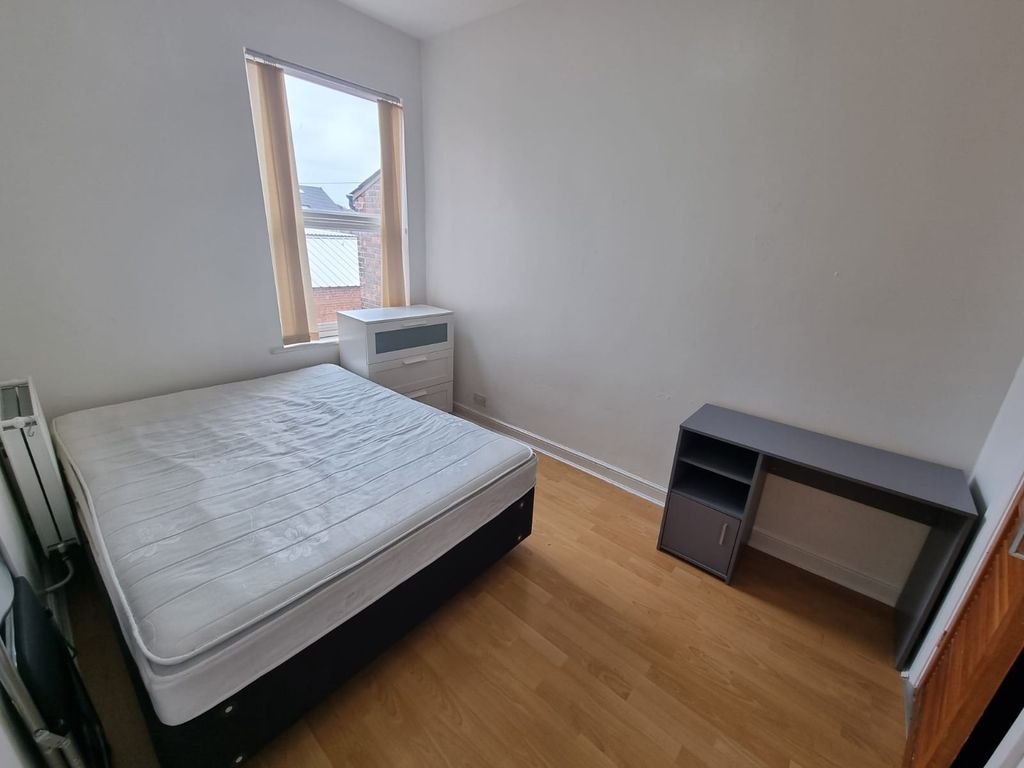 Property photo 2 of 11 Gallery