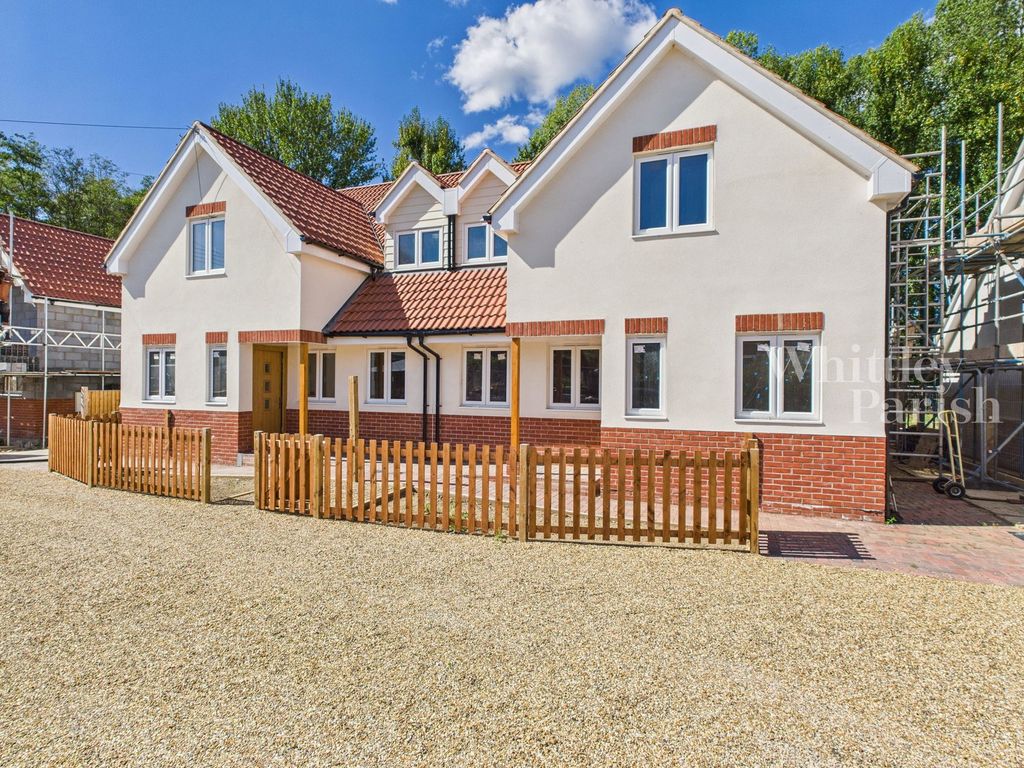 Property photo 2 of 19