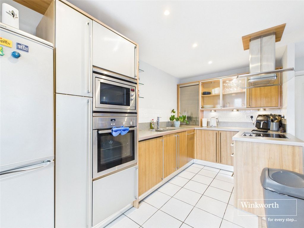 Property photo 3 of 12 Picture No. 10