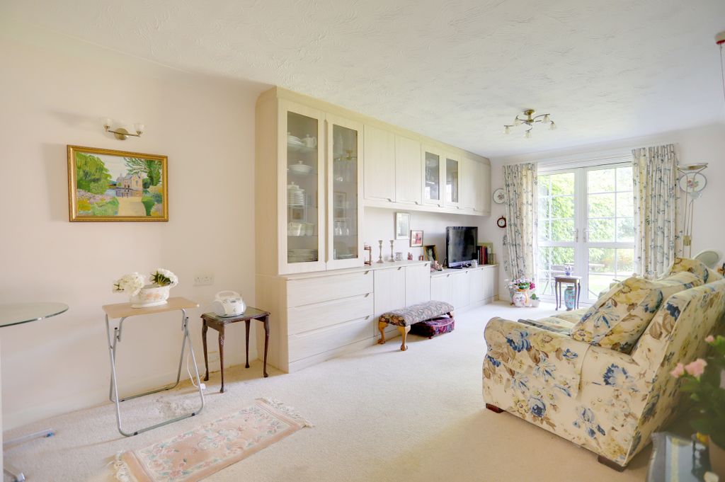 Property photo 2 of 9 2