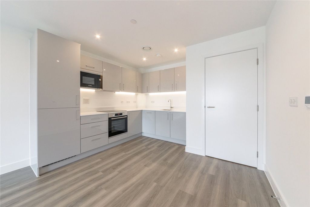 Property photo 3 of 7 Picture No. 10