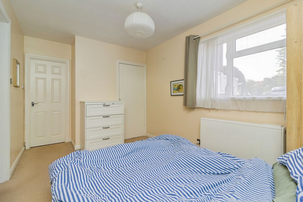 Property photo 3 of 10 Bedroom