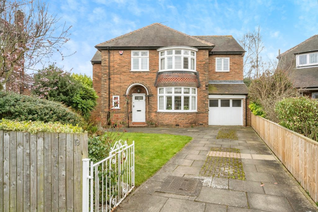 Property photo 1 of 17