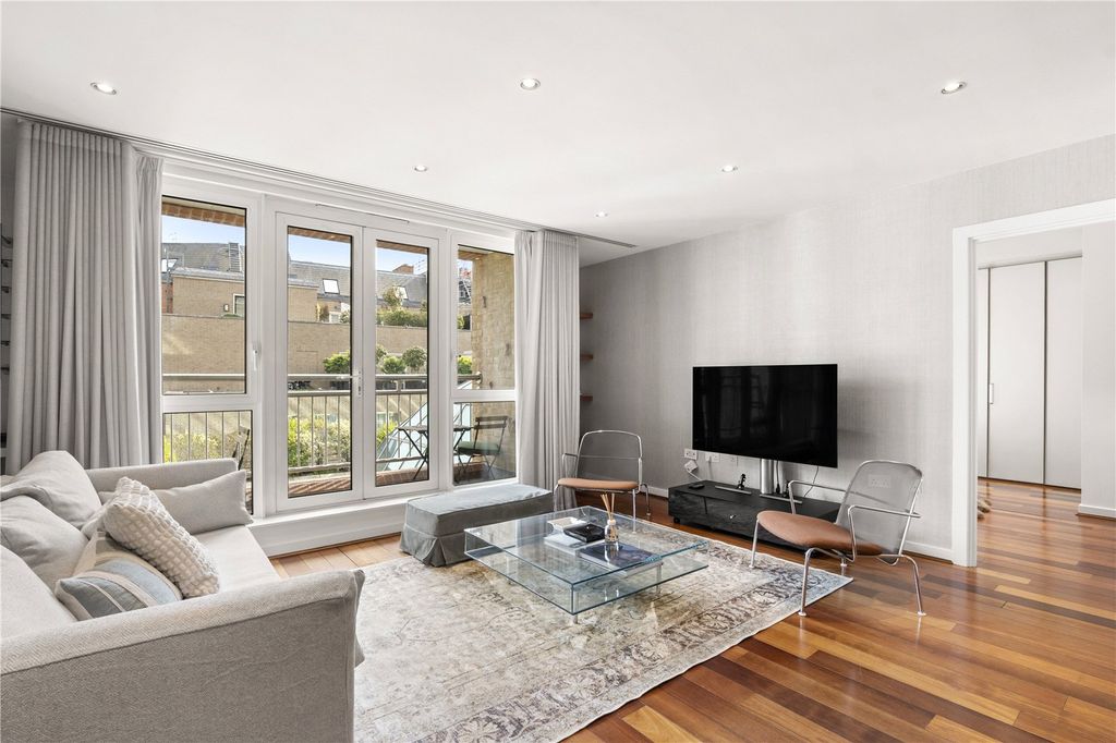 Property photo 2 of 13 Picture No. 10