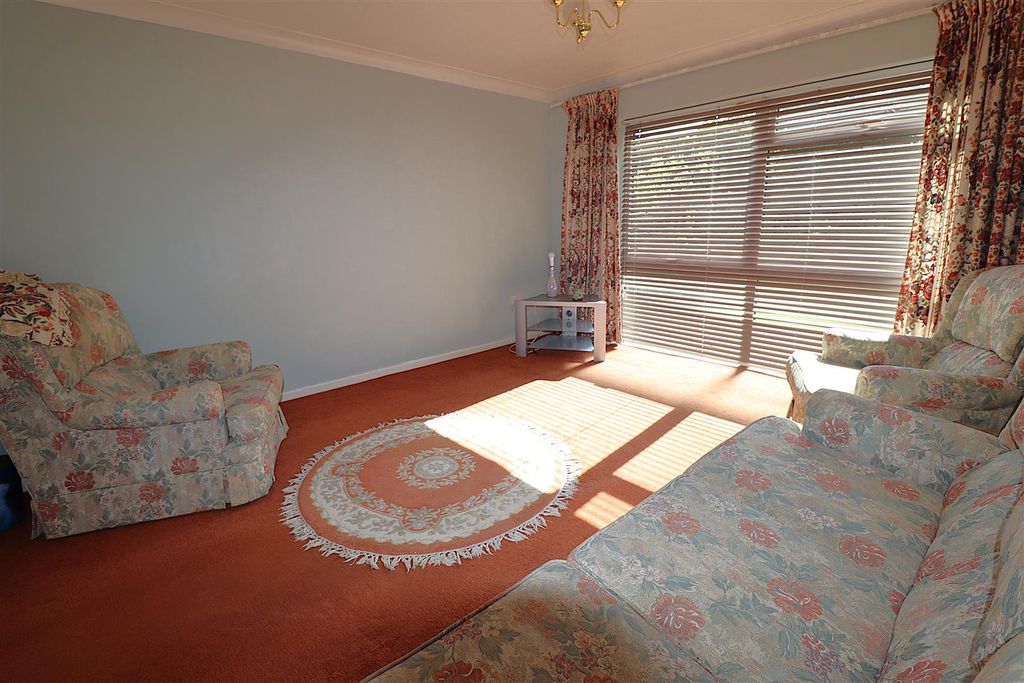 Property photo 2 of 13 Img_5057.Jpg