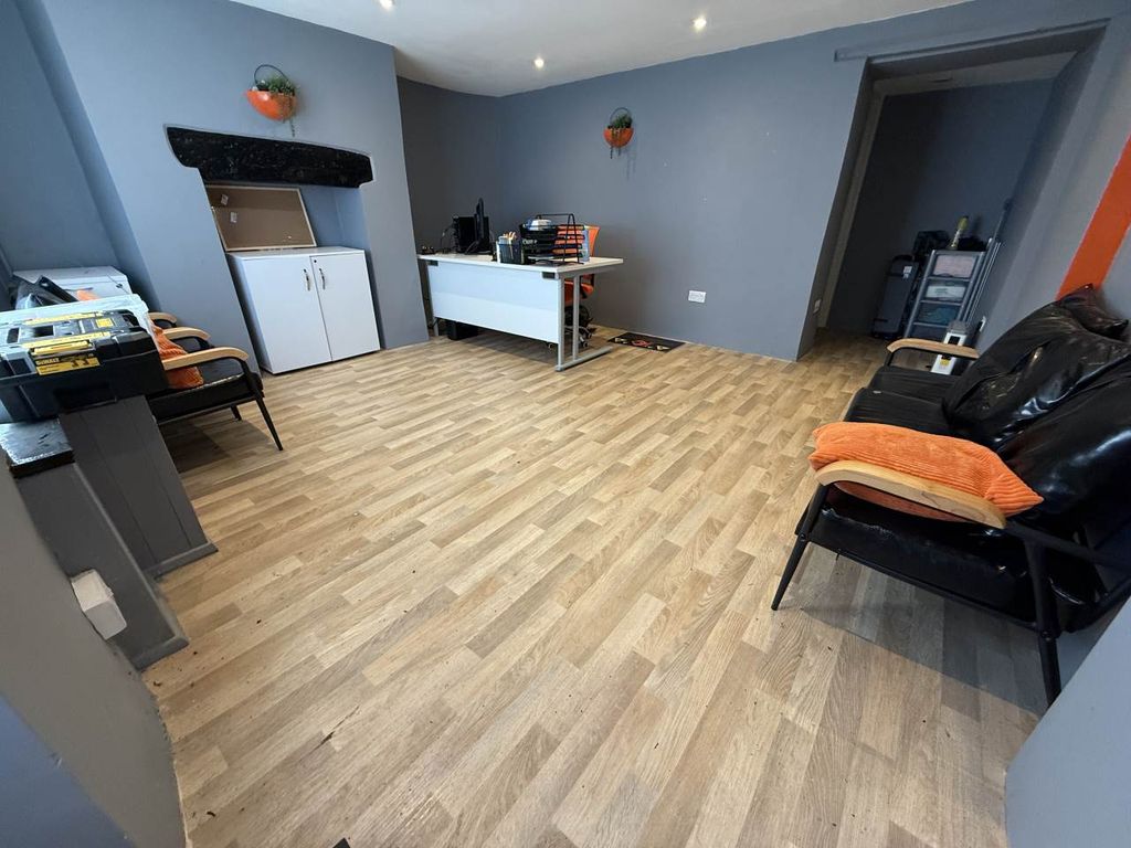 Property photo 3 of 10 Internal - Showing Use As Office