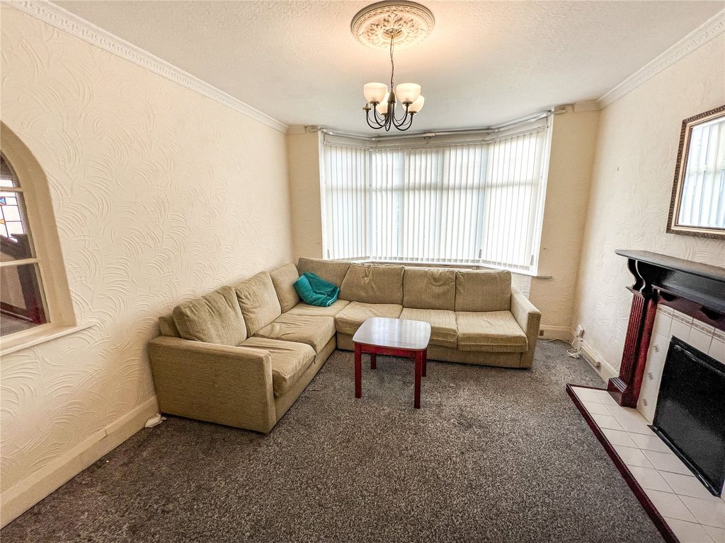 Property photo 3 of 12 Picture No. 02