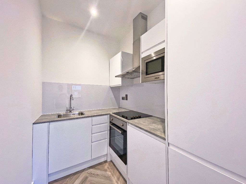 Property photo 3 of 11 3
