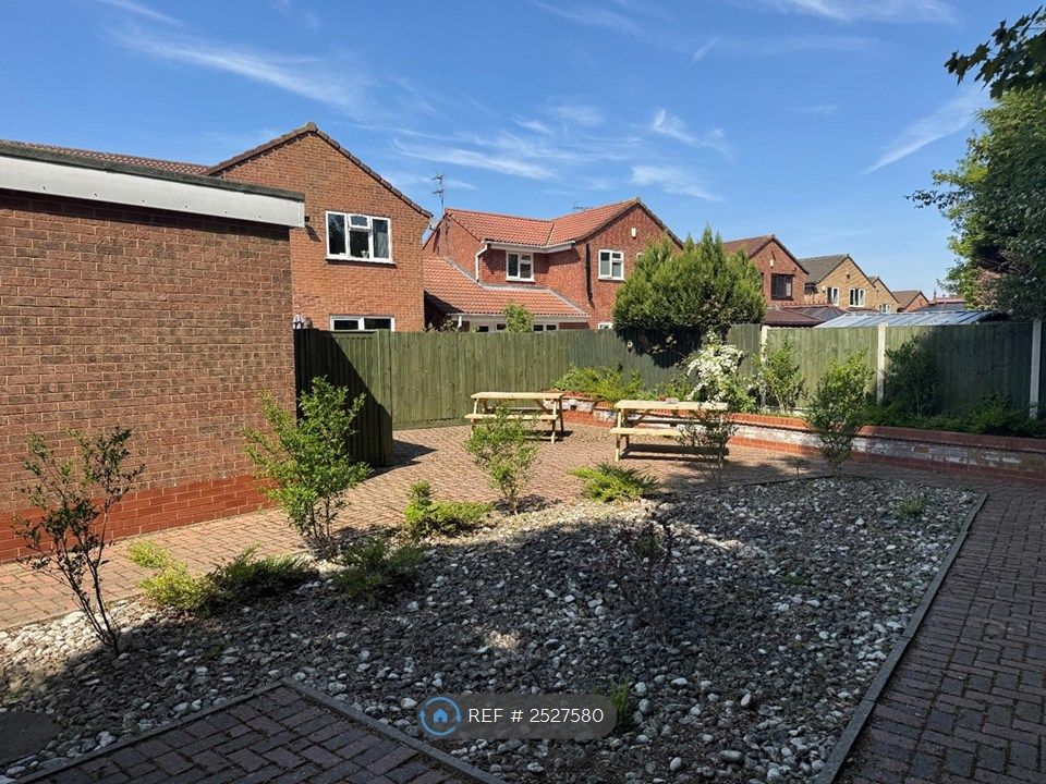 Property photo 2 of 6