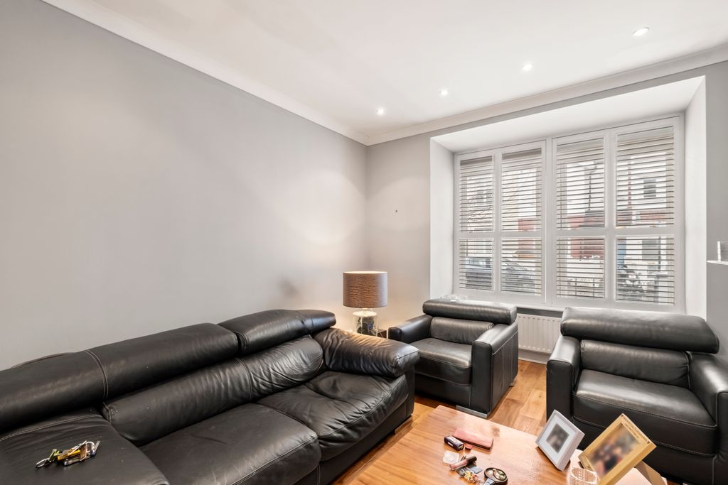 Property photo 2 of 10 Picture No. 20