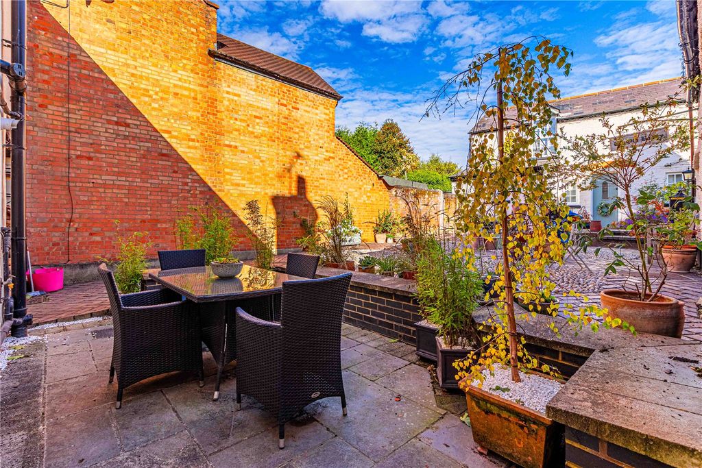 Additional image 27 of 4 bed terraced house to rentThe Old Bakery, Grange Road, Letchmore Heath WD25