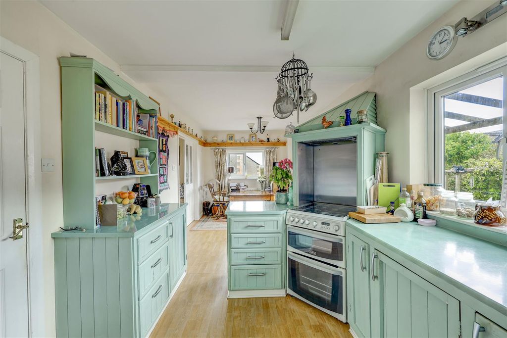 Property photo 2 of 29 Kitchen Diner